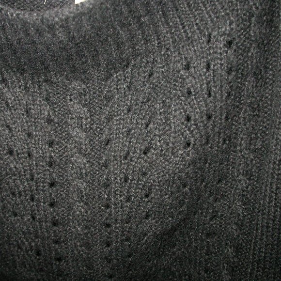 DKNY Black Short Sleeved Crop Pullover - Picture 6 of 9